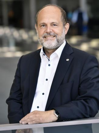 Prof. Dr. Stephan Seiter 