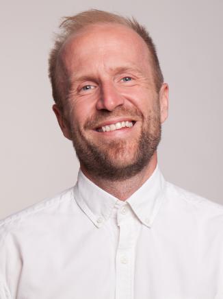 Dr. Thomas Strasser